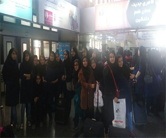 حرکت دانش آموزان از ایستگاه راه آهن