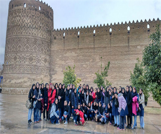 بازدید از مکانهای دیدنی شیراز