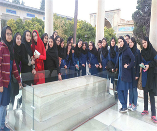 بازدید از مکانهای دیدنی شیراز