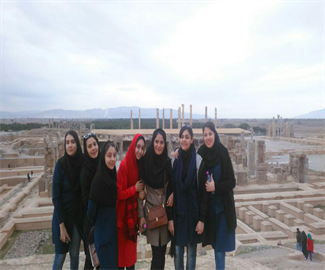 بازدید از مکانهای دیدنی شیراز