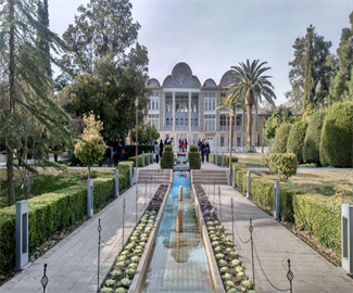 بازدید از مکانهای دیدنی شیراز