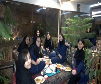 گشت درون شهری و مراکز خرید