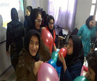 آذین بندی مدرسه به مناسبت دهه فجر